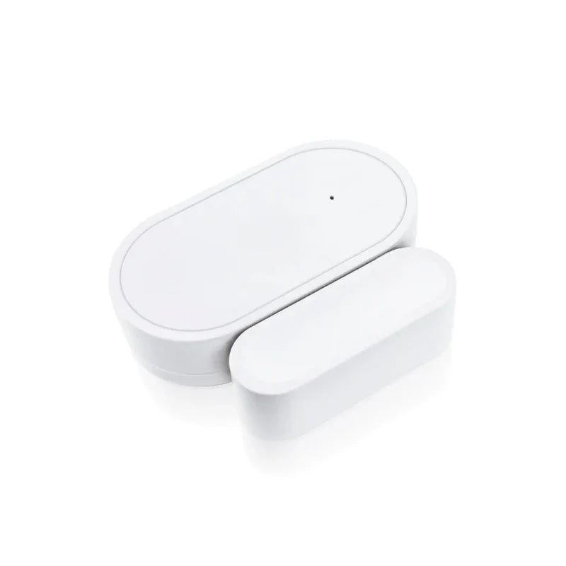 Wit magneetcontact voor deur of raam beveiliging, smart sensor, minimalistisch ontwerp