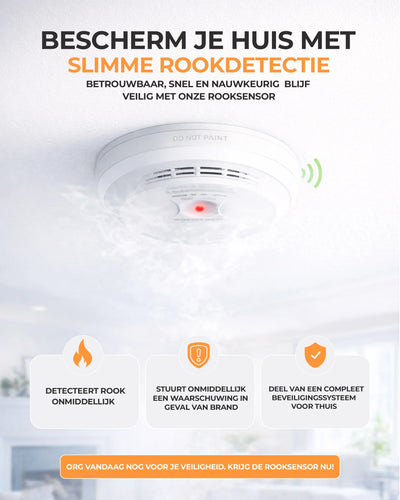 Slimme rookmelder aan plafond detecteert rook, stuurt direct waarschuwing voor brandveiligheid thuis.