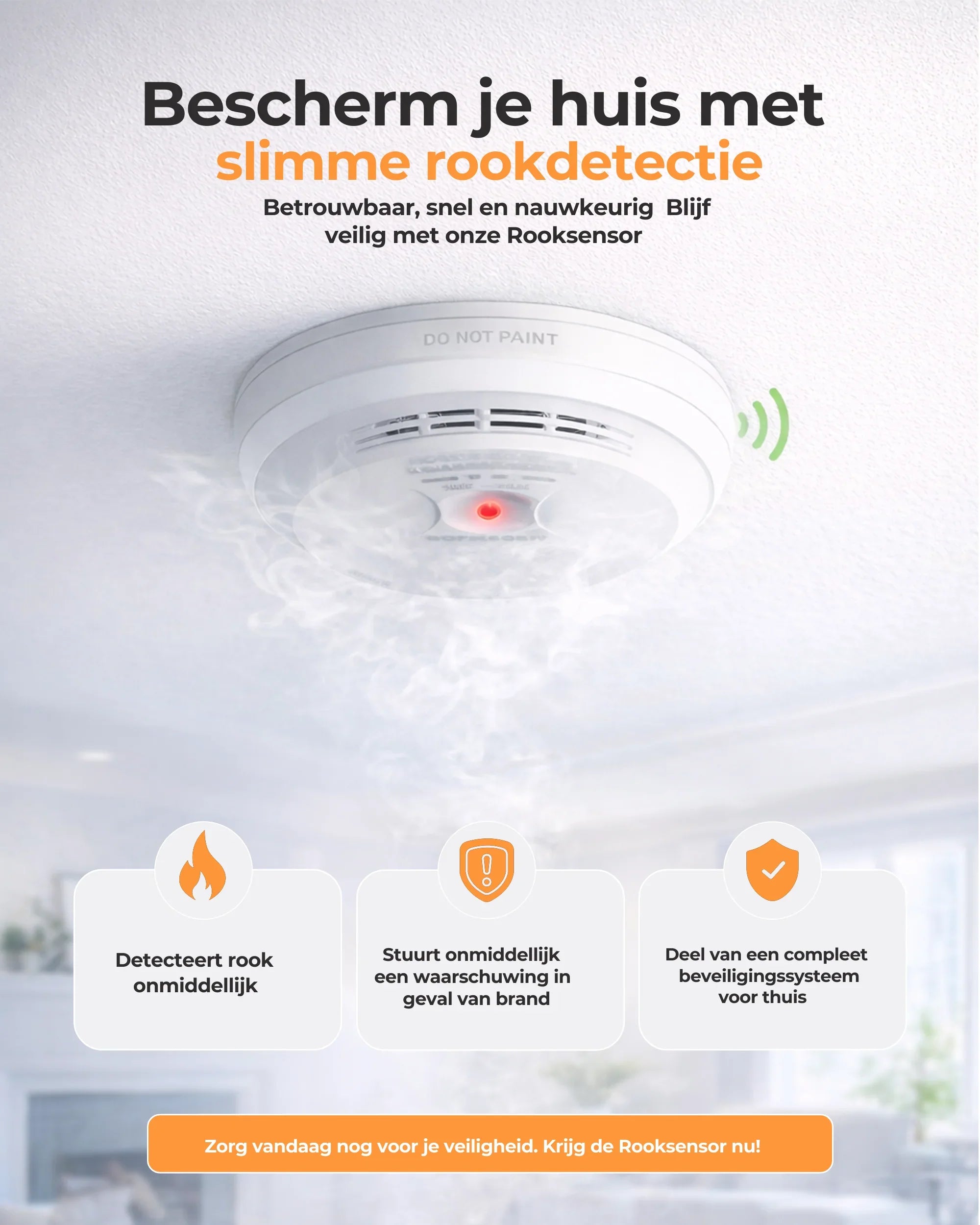 Slimme rookmelder gemonteerd aan plafond in woonkamer, detecteert rook met brandalarm indicator.